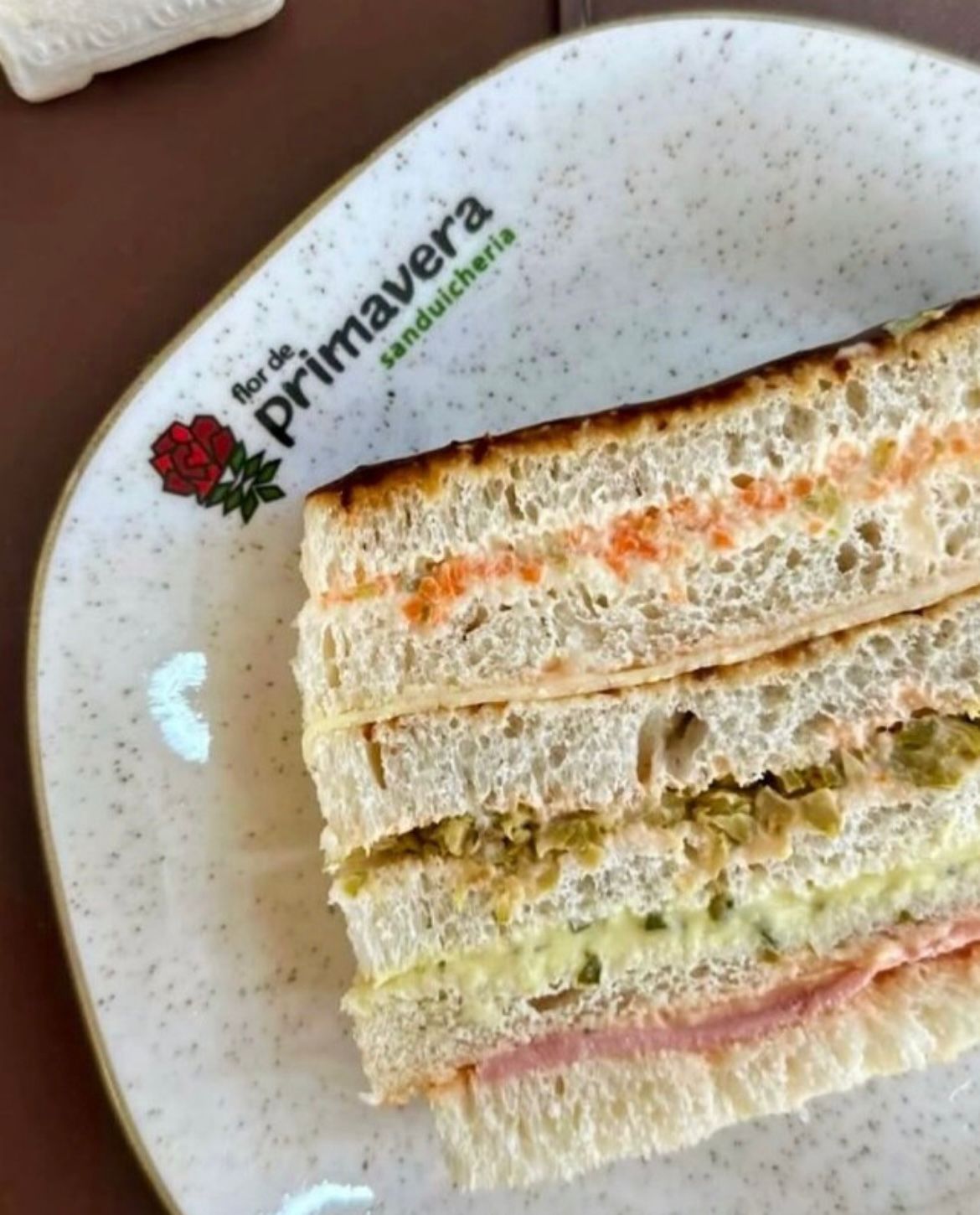 Sanduicheria Flor de Primavera: 50 anos de sabor e história